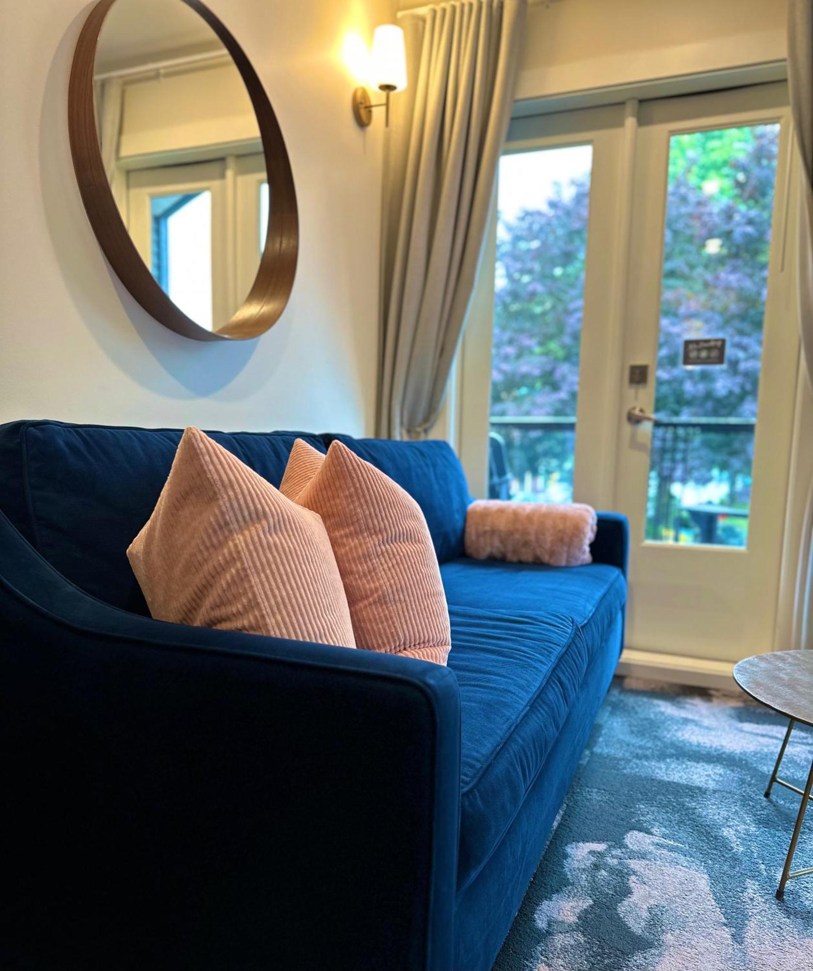 Artisan Suites On Bowen Snug Cove المظهر الخارجي الصورة